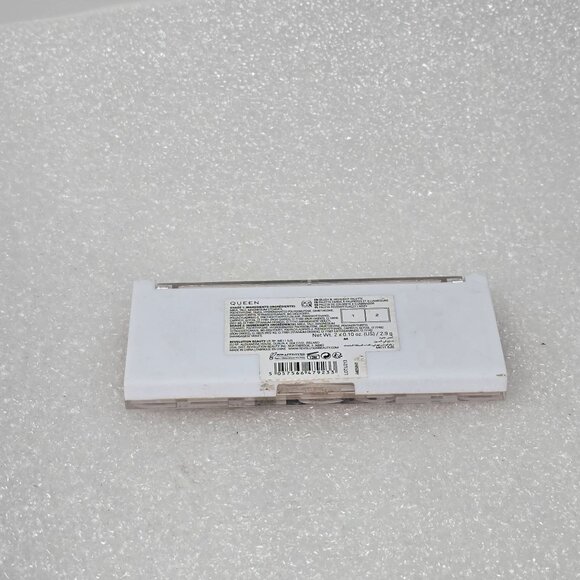 Revolution Blushed Queen Duo Blush & Highlighter Palette - Picture 3 of 3